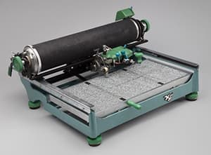 Chinese typewriter (“Double-Pigeon”-model), 1971